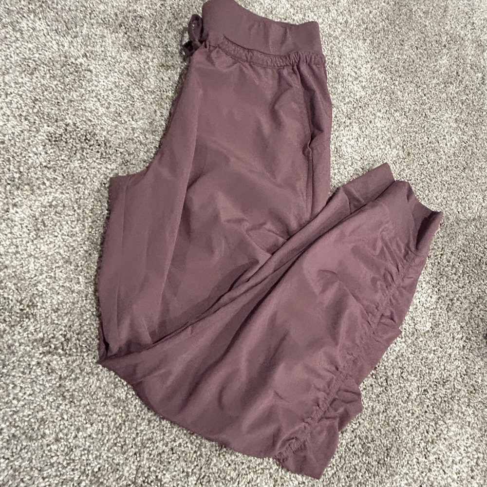 Athleta attitude pant